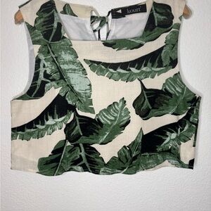 Kourt Green Leaf Print Women's Crop Top